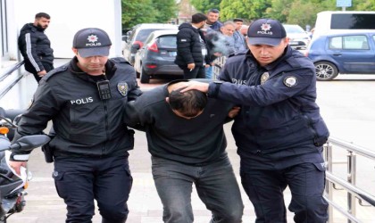 Kaçmak için polis memurunun parmağını kıran suç makinesi tutuklandı