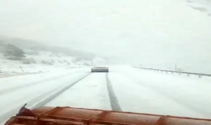 Kar yağışı, Antalya- Konya kara yolunda ulaşımda aksamalara neden oldu