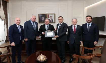 Karşıyaka’dan Vali Elban’a stat ziyareti