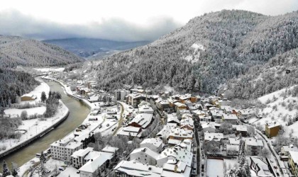 Kastamonuda kar, kartpostallık görüntüler oluşturdu