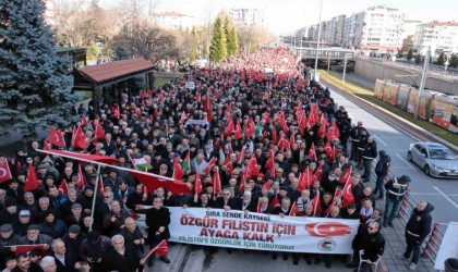 Kayseride binlerce kişi Filistine özgürlük için yürüdü