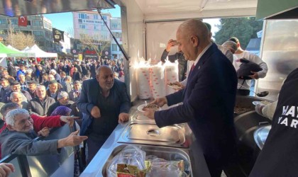 Kocaelide şehitler için mevlit okutuldu, yemek dağıtıldı