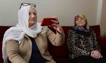 Komşular arasındaki kavga görenleri hayrete düşürdü