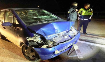 Konyada otomobil kamyona çarptı: 1 yaralı