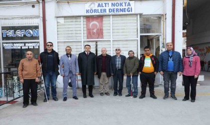 Kütahya Valisi Işın, Altı Nokta Körler Derneğinin talep ve önerilerini dinledi