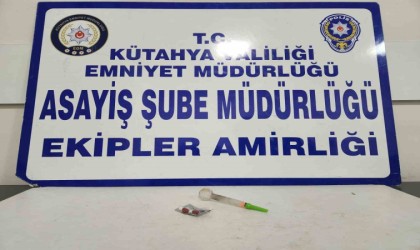 Kütahyada pavyon denetiminde uyuşturucu ele geçirildi