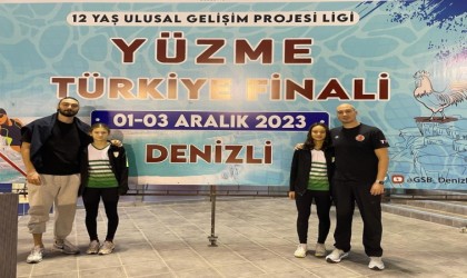 Manisalı yüzücüler başarıya kulaç attı