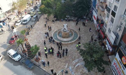 Manisanın sembol meydanı Kula Traverteniyle kaplandı