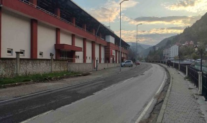 Otomobilin çarptığı çocuk yaralandı