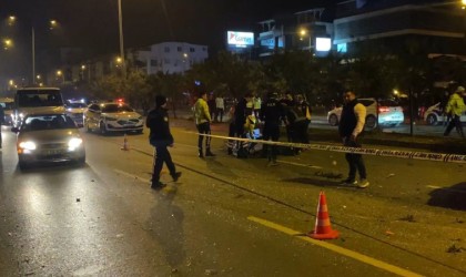 Otomobille motosikletin çarpıştığı feci kazada ortalık savaş alanına döndü: 1 ölü