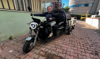 Pazarda satış yapmak için krediyle aldığı motosiklet çalınmıştı, yenisi hediye edildi