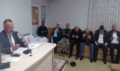 Prof. Dr. Kadir Özköse: Mesneviyi okuyup Müslüman olan çok sayıda insan var