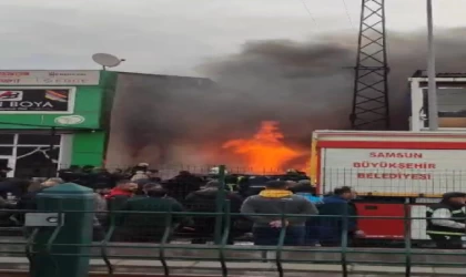 Samsun’da lastik kaplama dükkanında yangın / Ek fotoğraf