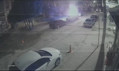 Samsun’da park halindeki otomobil yandı