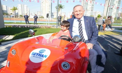 Seyhan Belediyesi tarafından çocuk trafik eğitim parkı açıldı