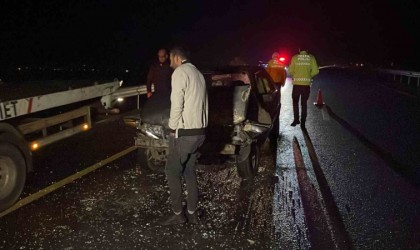 Siverekte otomobil ile tır çarpıştı: 4ü çocuk 9 yaralı