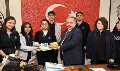 Talaslı öğrencilerden Başkan Yalçına teşekkür ziyareti