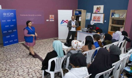 Tarsusta göçmen ve ev sahibi kadınlara yönelik kadın sağlığı eğitimi düzenlendi