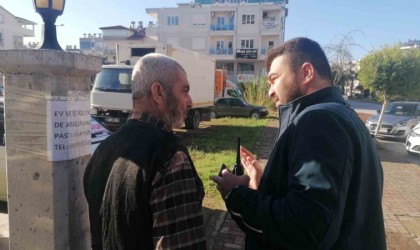 Telefon dolandırıcılarına 35 bin euroyu göndermemesi için polis dakikalarca dil döktü