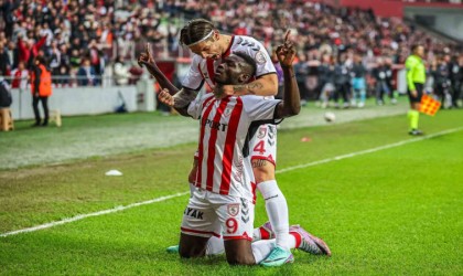 Trendyol Süper Lig: Samsunspor: 2 - Kasımpaşa: 0 (İlk yarı)