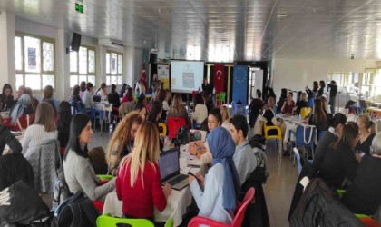 Türkiyede ilk defa yerel eTwinning Hackathon İzmirde yapıldı
