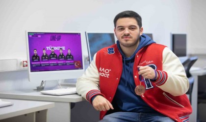 Türkiyeyi E-sporda gururlandıran başarı