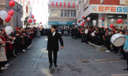 Vali Çiçek: “Kayserimiz her zaman olduğu gibi önemini koruyacak, bayrağının, devletinin, milletinin yanında olacaktır”