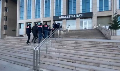 Van ve Hakkaride uyuşturucu operasyonu: 7 gözaltı