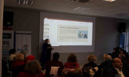 Yaşlılara güvenli internet eğitimi