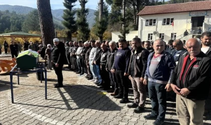 Yıkılan duvarın altında kalan Mihriban’ın annesi, ’Annem, Annem’ diye feryat etti (2)