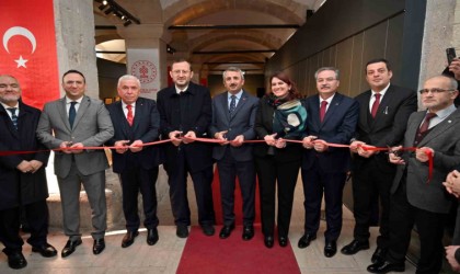 Yıldız Holdingin “Konuşan Yazılar” sergisi Edirnelilerle buluştu