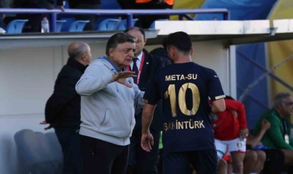 Yılmaz Vural yönetimindeki Menemen FK, play-off hattında