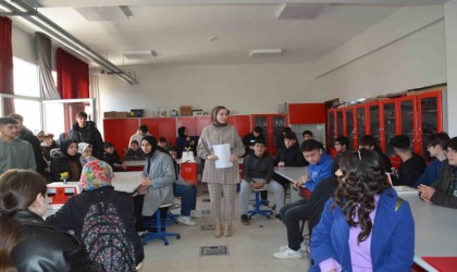 YKS öncesi gelecekte gidecekleri bölümleri gezdiler