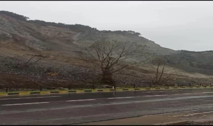 Zonguldak’ta hastane yolu çöktü (3)
