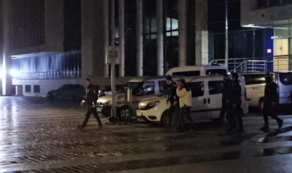 32 sanıklı uyuşturucu çetesi davasında itirafçı ifade değişince tutuklandı