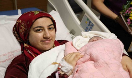 Adanada 2024 yılının ilk bebeği ‘Masal oldu