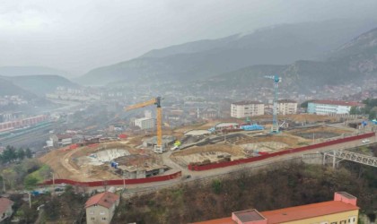 AK Parti heyeti sahalarda incelemelerini sürdürüyor