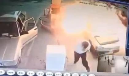 Akaryakıt istasyonunda otomobil alev aldı: 1 yaralı