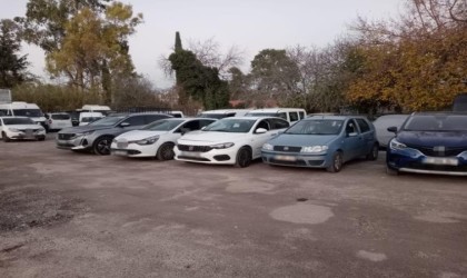 Antalyada korsan taşımacılık yapan 28 otomobil tarafikten men edildi