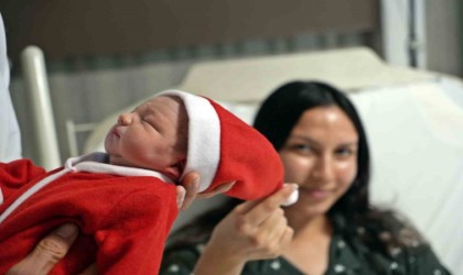 Antalyada yeni yılın ilk bebeğinin doğum saati 00.00