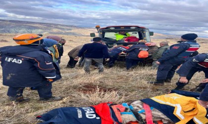 Avlanırken ayağı kırıldı, imdadına AFAD yetişti