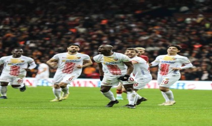 Aylton Boa Morte ligdeki 5. golünü attı