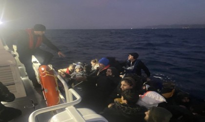 Ayvacık açıklarında 40 kaçak göçmen yakalandı