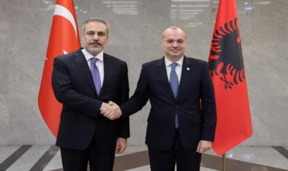 Bakan Fidan, Arnavutluk Dışişleri Bakanı Hasani ile görüştü