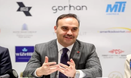 Bakan Kacır, ABD’de Türk ticaret insanlarıyla buluştu