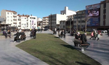 Balıkesire kar beklenirken bahar geldi