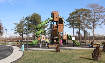 Başkan Çolakbayrakdar: Farklı belediyeciliğin en iyi örneklerini sahada sergiliyoruz