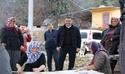 Başkan Yücel vatandaşın taleplerini dinledi, projelerini paylaştı