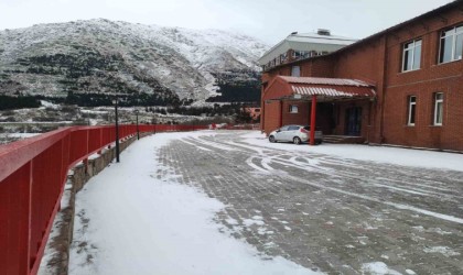 Beklenen kar gelmedi, Bozdağ Kayak Merkezinin açılışı ertelenebilir