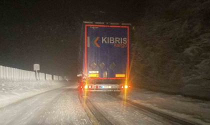 Bolu Dağında kar kalınlığı 30 santimetreyi geçti
